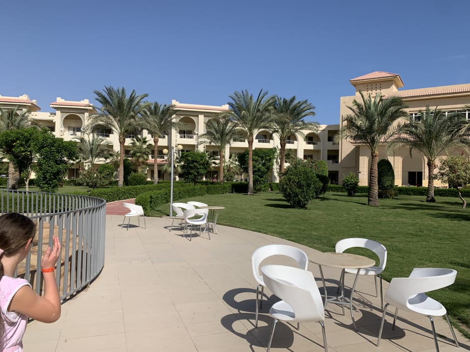 Gartenanlage Serenity Alma Heights