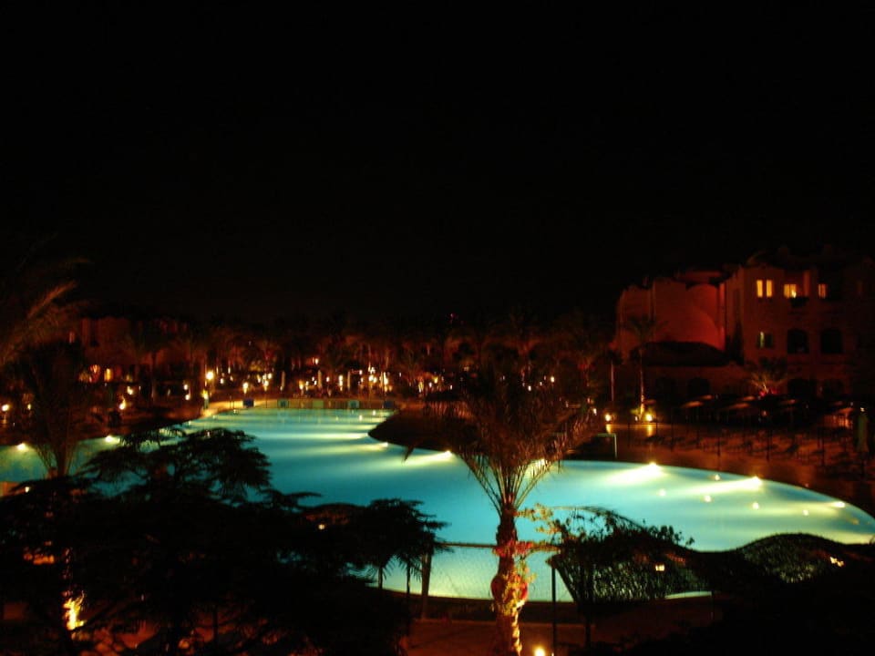 Бассейн Jaz Makadi Oasis Resort