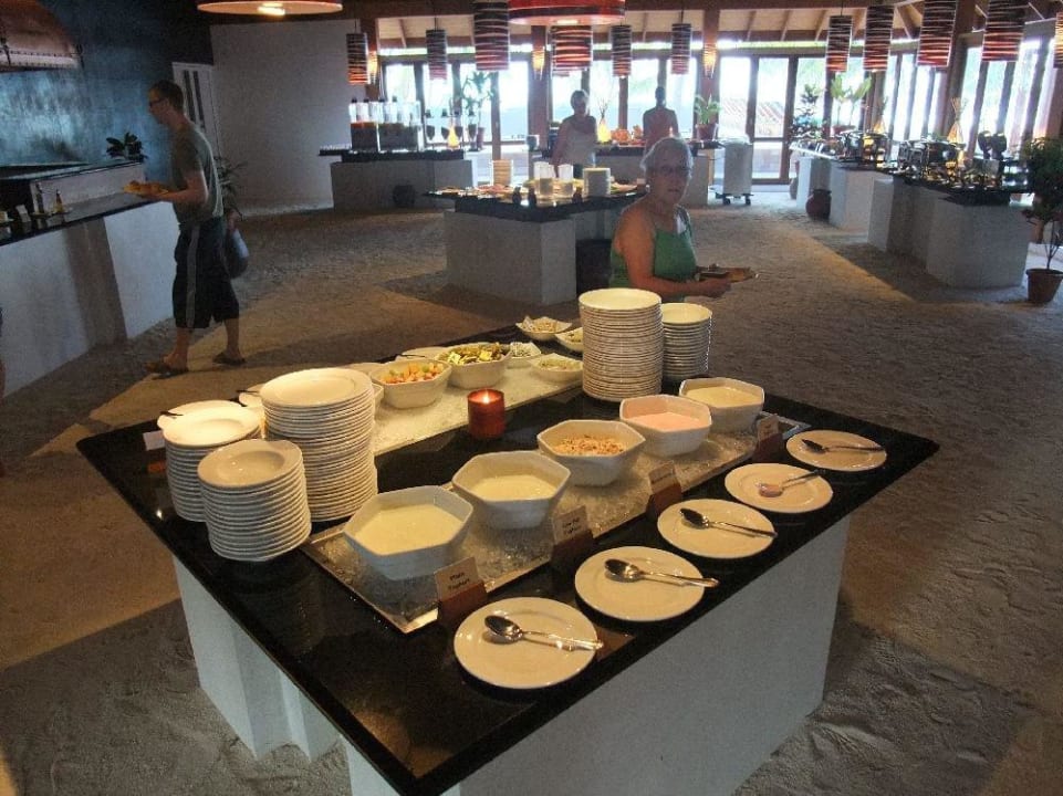 Frühstücksbuffet Vilamendhoo Island Resort & Spa