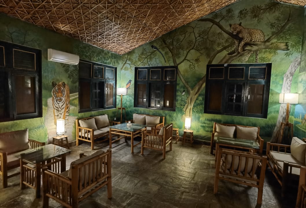 Gastro Green Mansions Jungle Resort