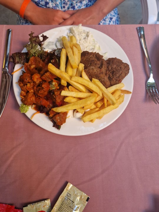 Gastro Well Palace Side