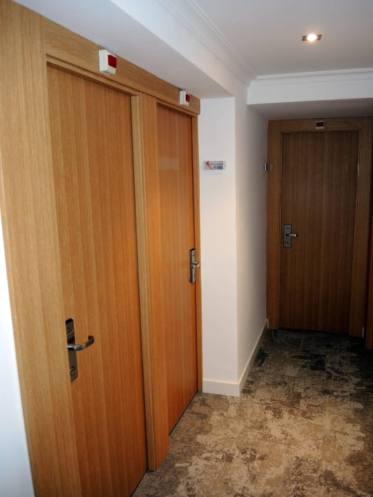 106 Hotel Timor