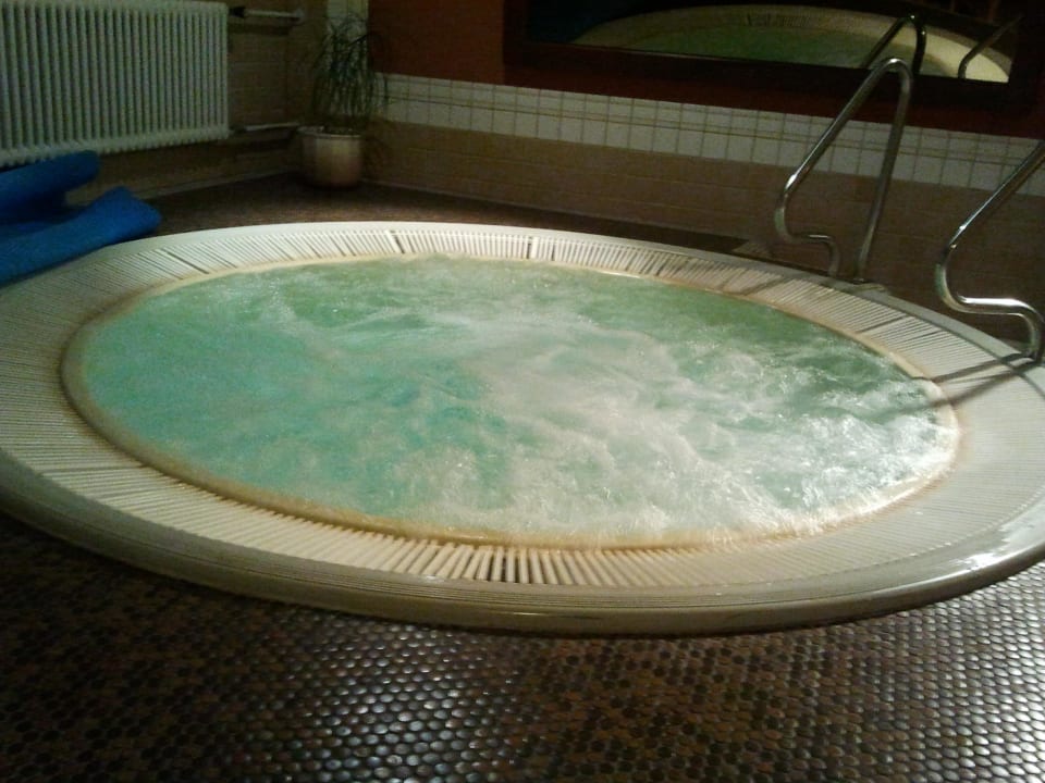 Whirlpool Hotel Obertor