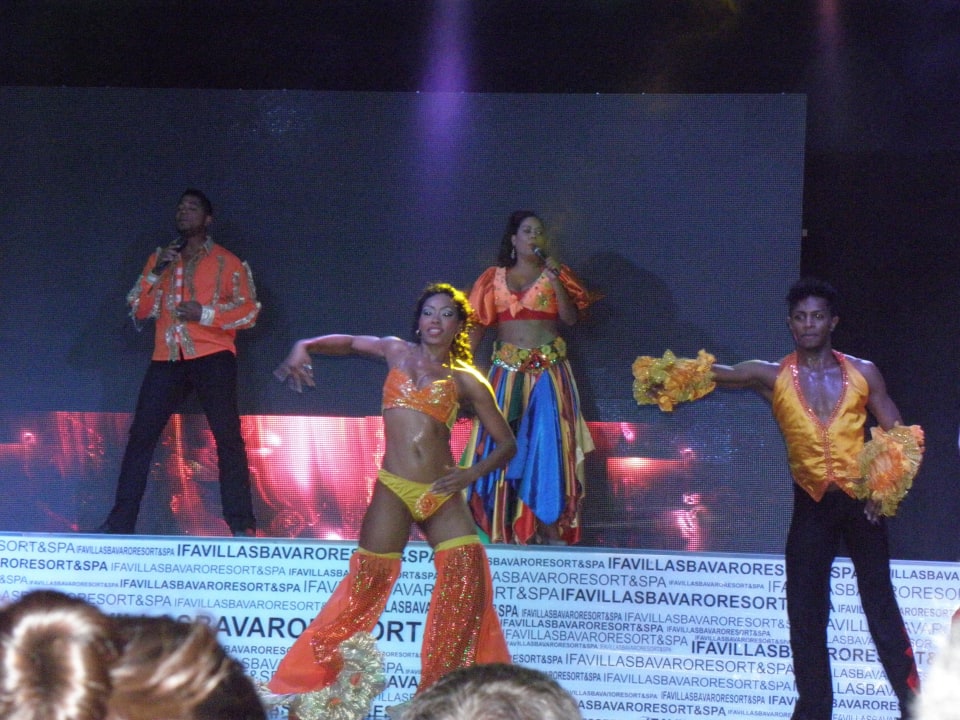 Tanzshow Villas Bavaro Resort & Spa