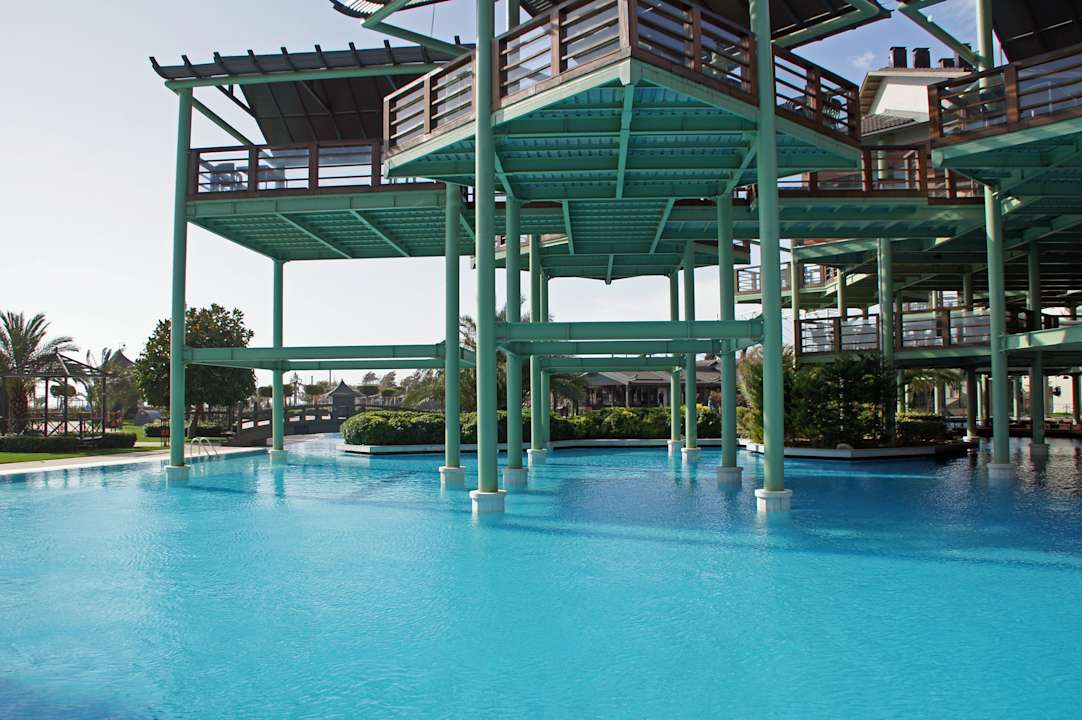 Einer der vielen Pools Limak Lara Deluxe Hotel & Resort