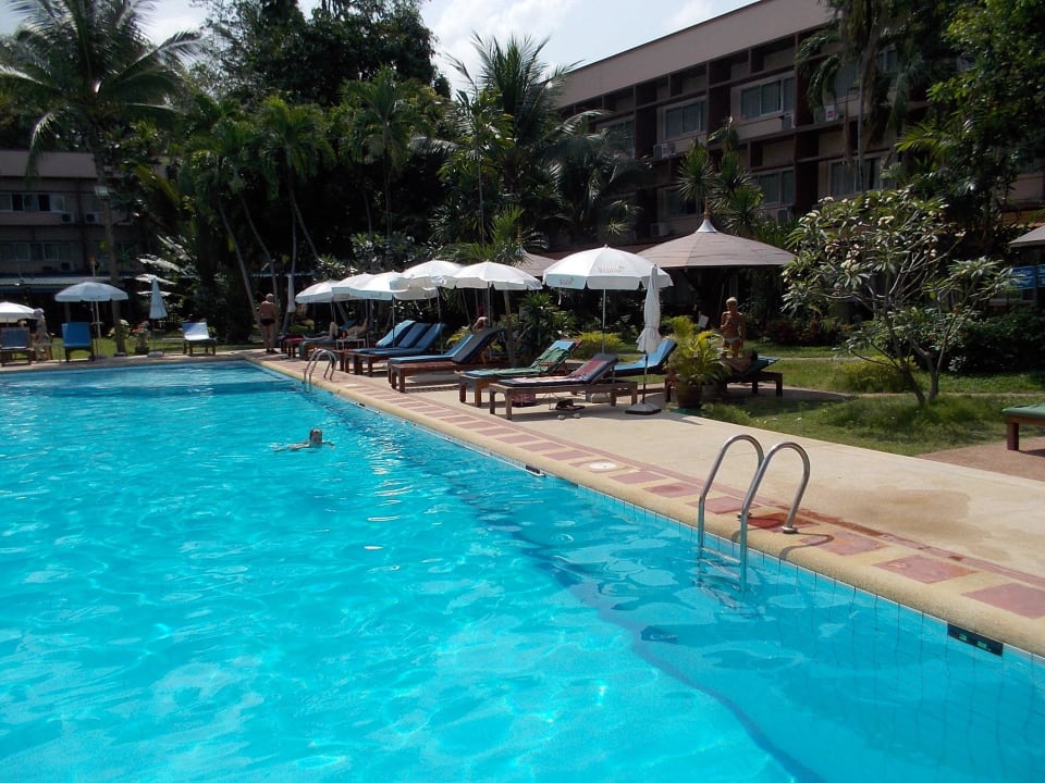 Bazén Basaya Beach Hotel & Resort