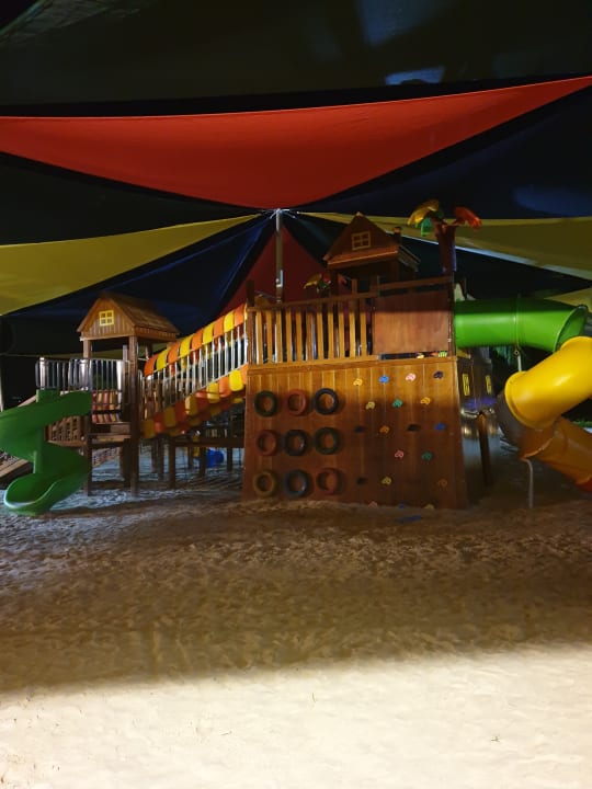Sport & Freizeit Crystals Beach Resort Belle Mare, a member of Radisson Individuals