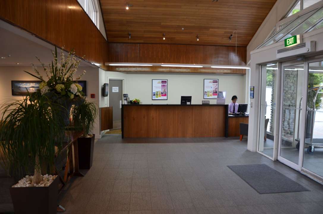 Recepcia Mercure Queenstown Resort