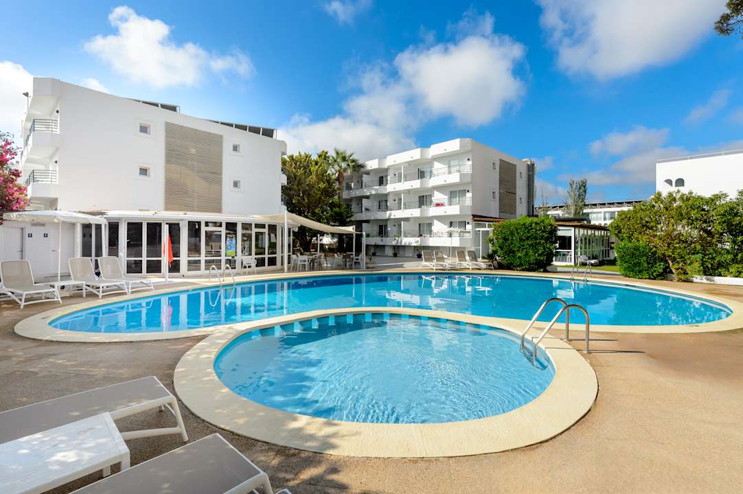 Pool Hotel Vibra Isola