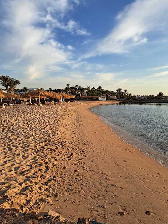 Strand Menaville Safaga