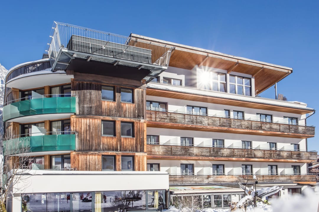 Südansicht  Hotel Bacher Asitzstubn