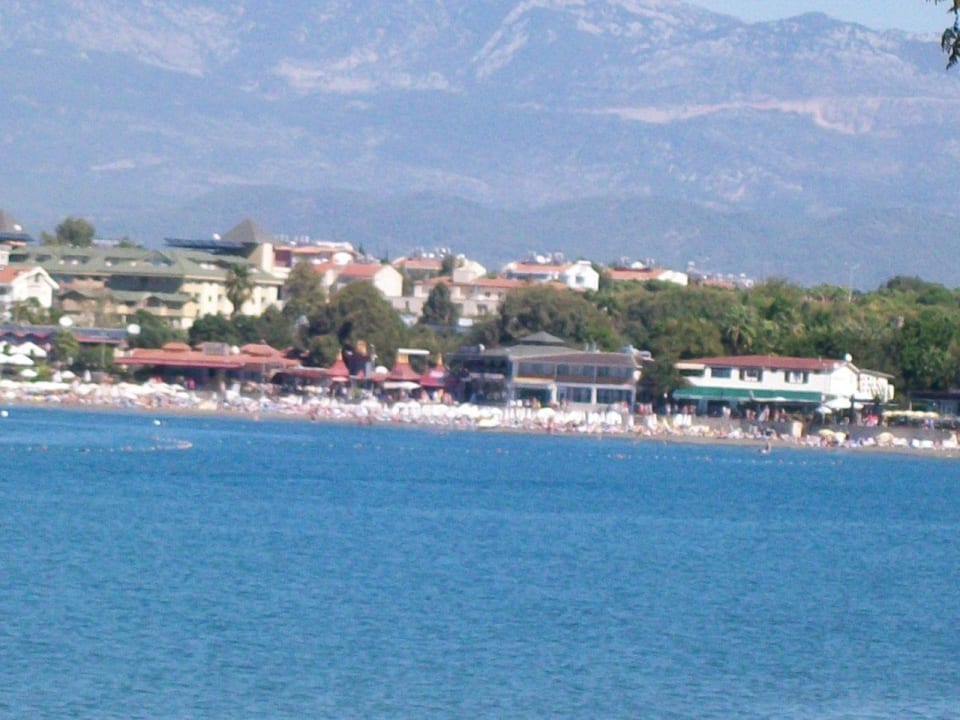 Blick vom Meer auf Side Sayanora Hotel