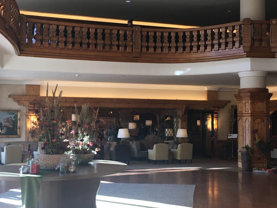 Lobby Interalpen-Hotel Tyrol