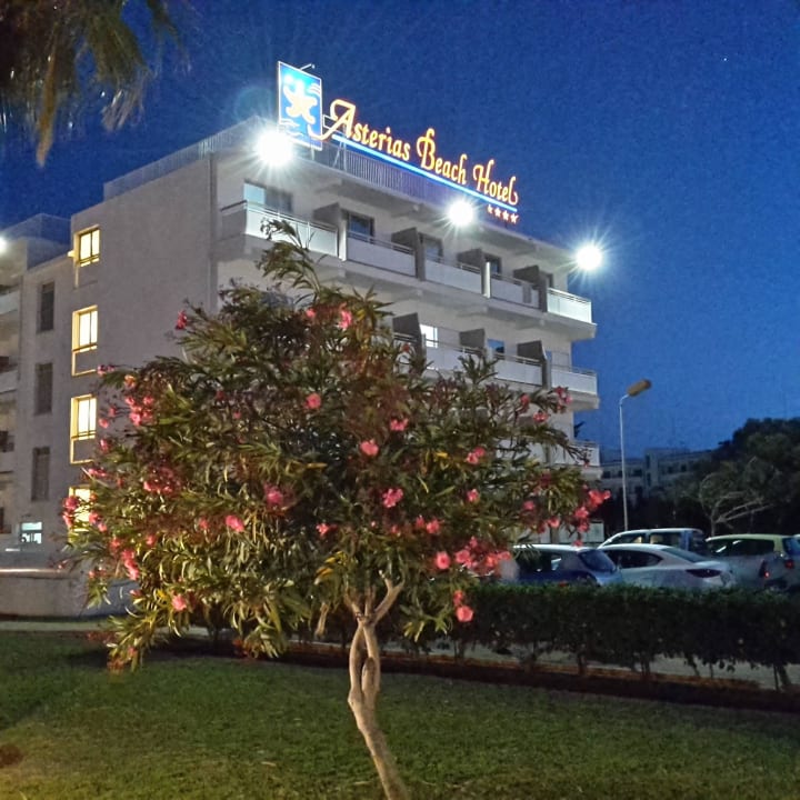 Abends Asterias Beach