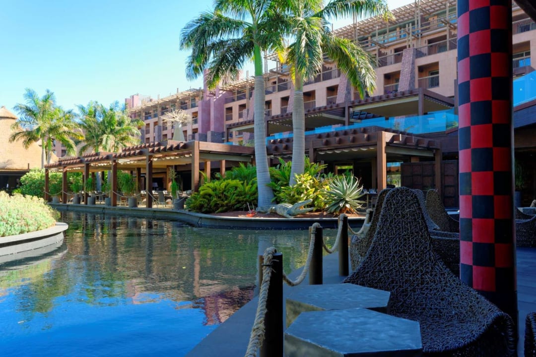 Pool + Bar Lopesan Baobab Resort