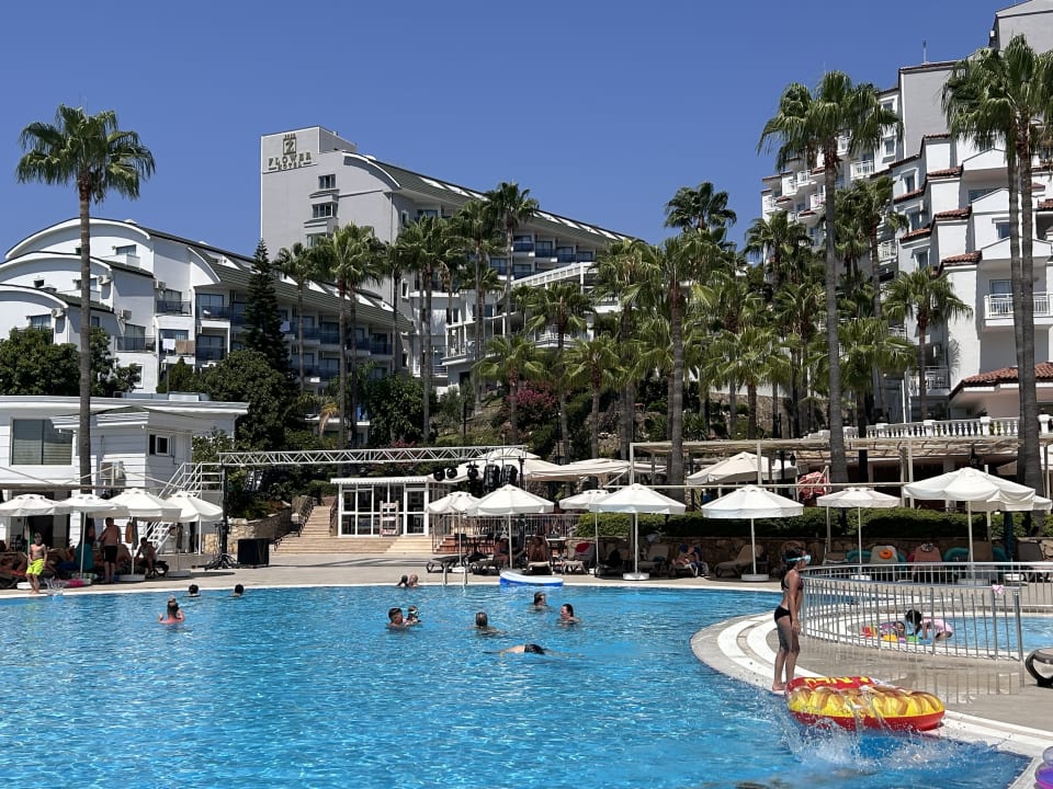 Pool Iz Flower Side Beach Hotel