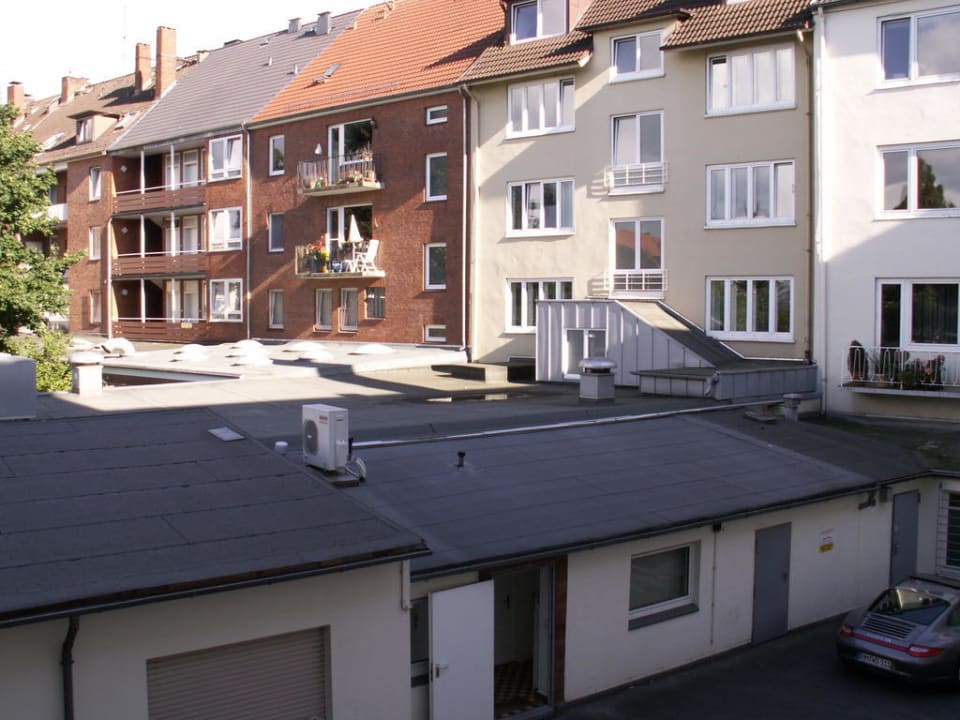 Blick vom Fenster Zimmer Nr. 107 Garner Hotel Hamburg - Wandsbek Marktplatz