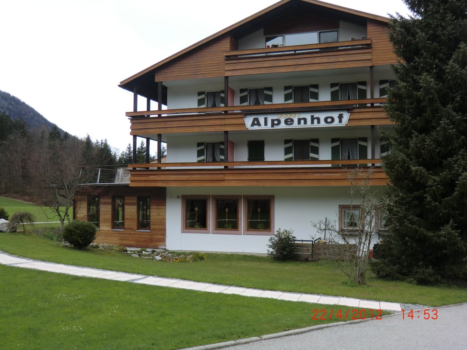 Ostseite Alm- & Wellnesshotel Alpenhof