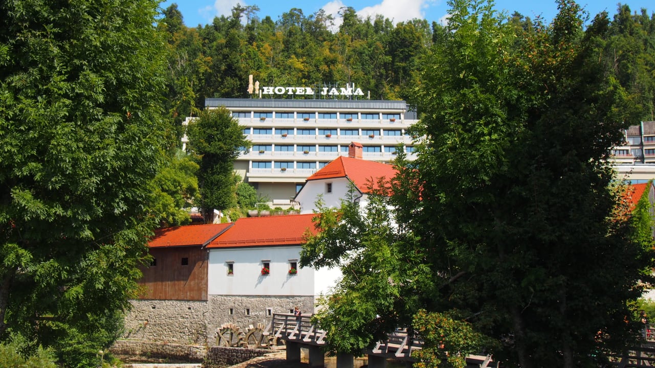 Hotelansicht Postojna Cave Hotel Jama