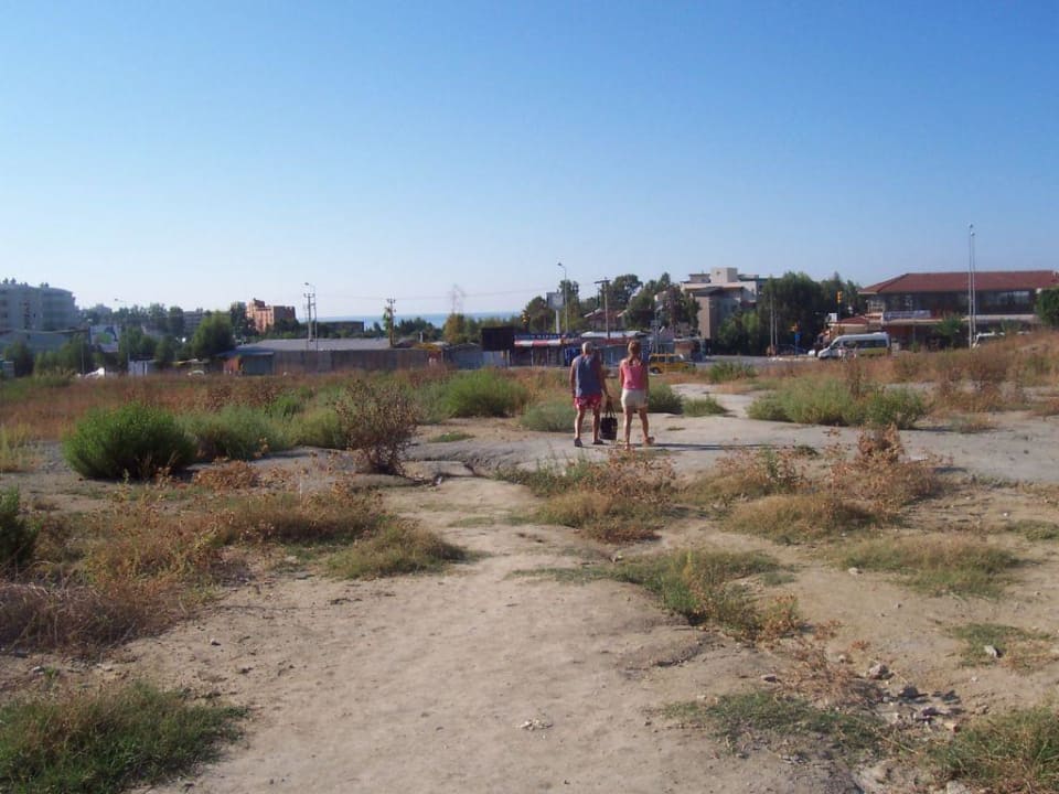 Weg zum Strand Side Mare Resort & Spa