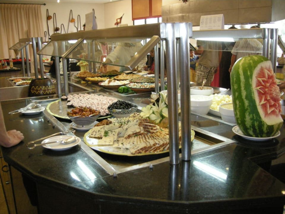 Fragment bufetu Iberostar Waves Founty Beach