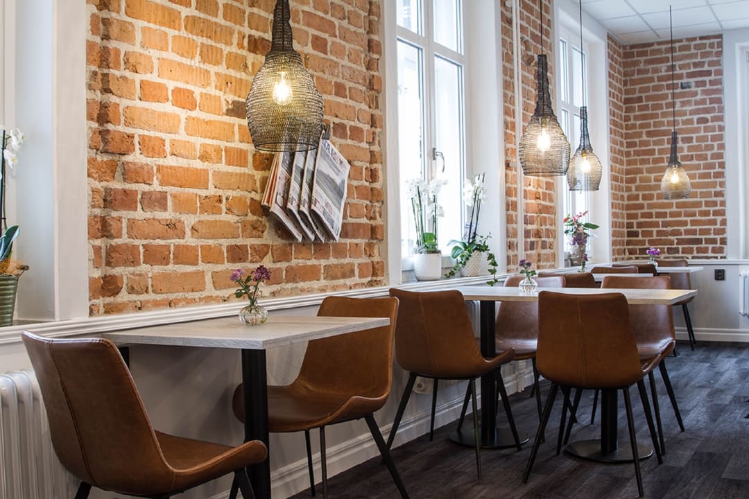 Gastro Livin Station, Sure Hotel Collection by Best Western