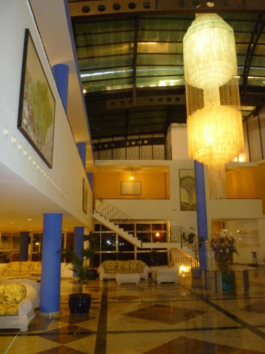 Große Empfangshalle Club Hotel Drago Park
