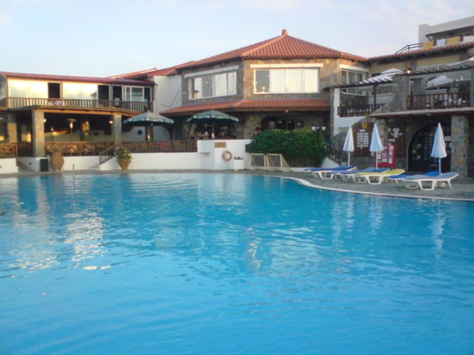 Pool Alexander Beach Hotel & Village Resort