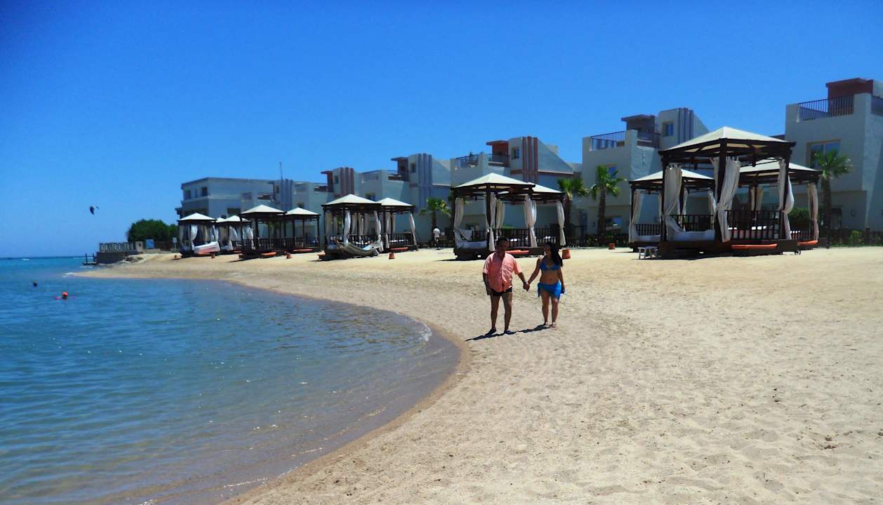 Strandspaziergang  SUNRISE Crystal Bay Resort