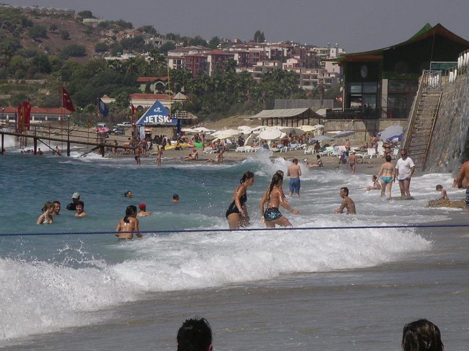 Blick vom schönen Strand  Club Hotel Mirabell
