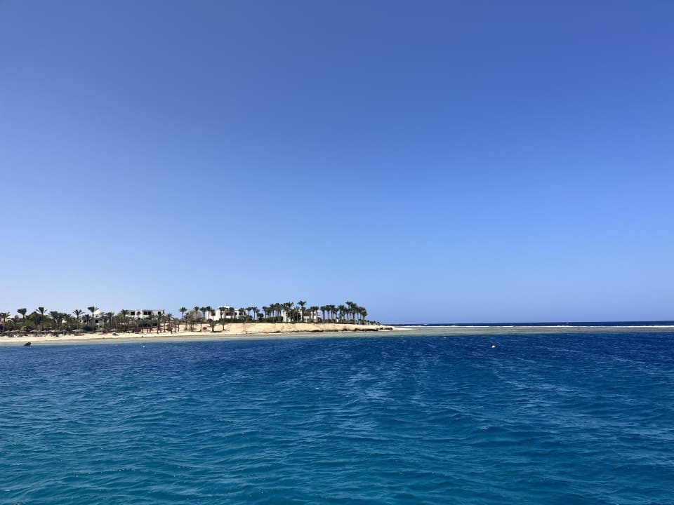 Strand Brayka Bay Resort