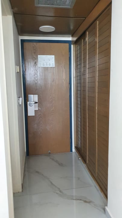 Zimmer The Golden Coast Beach Hotel