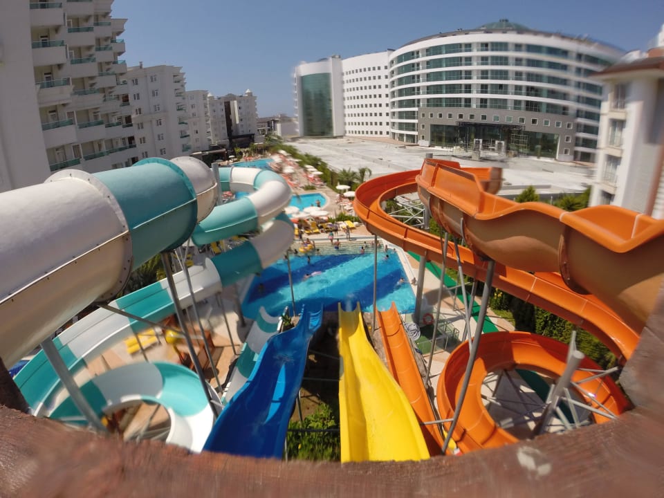 Rutschen nur 2xam Tag für 2Std geöffnet Wyndham Garden Lara