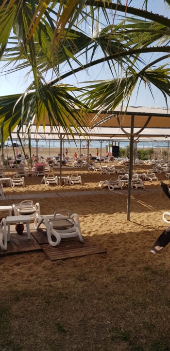 Strand Mary Hotel Side