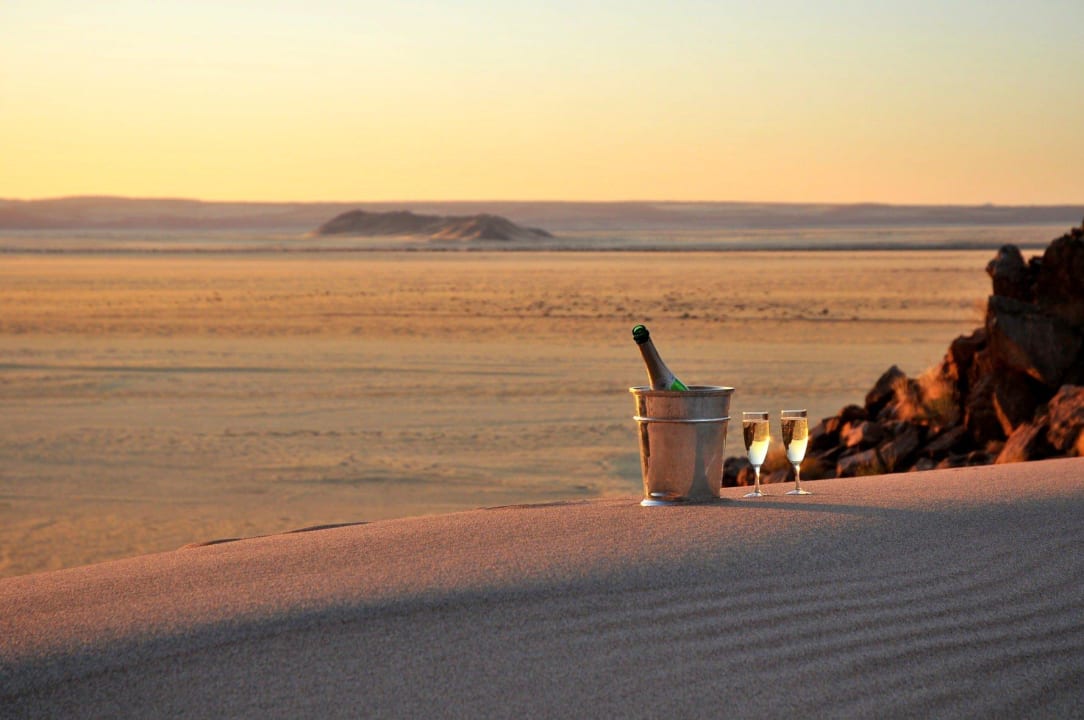 Sundowner Treat Le Mirage Desert Lodge & Spa