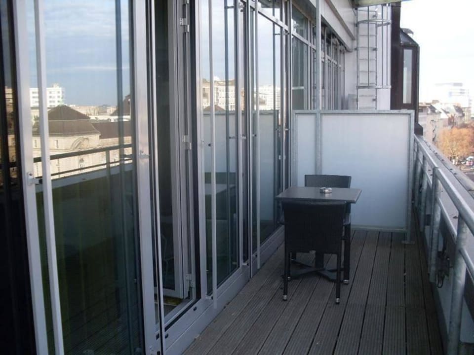 Großer Balkon Hotel Indigo Berlin - Ku'damm