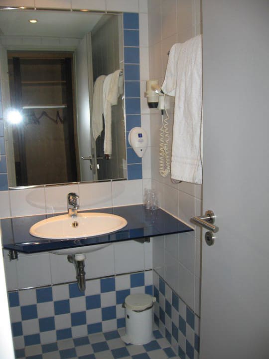 Badezimmer  Motel Leipheim Süd