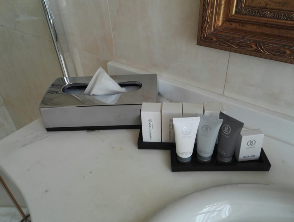 Bad Waschtisch Victor's Residenz Hotel Leipzig