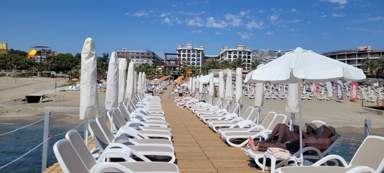 Strand Dizalya Palm Garden