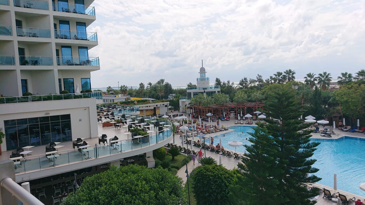 Ausblick Commodore Elite Suites & Spa - Adults only