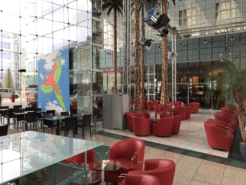 Lobby Hilton Munich Airport