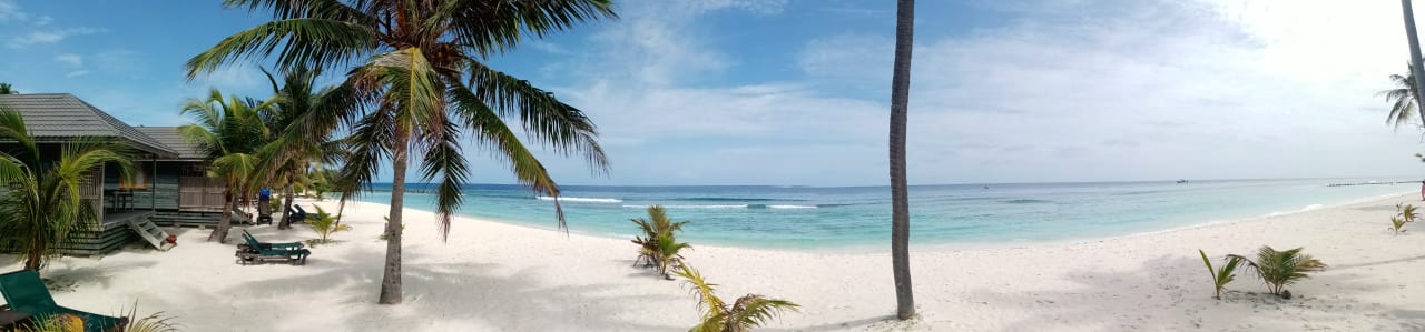 Strand Kuredu Island Resort & Spa