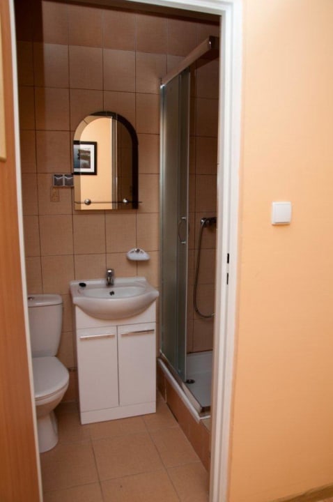 Łazienka w pokojach hotelowych Ośrodek Wypoczynkowy Sanvit