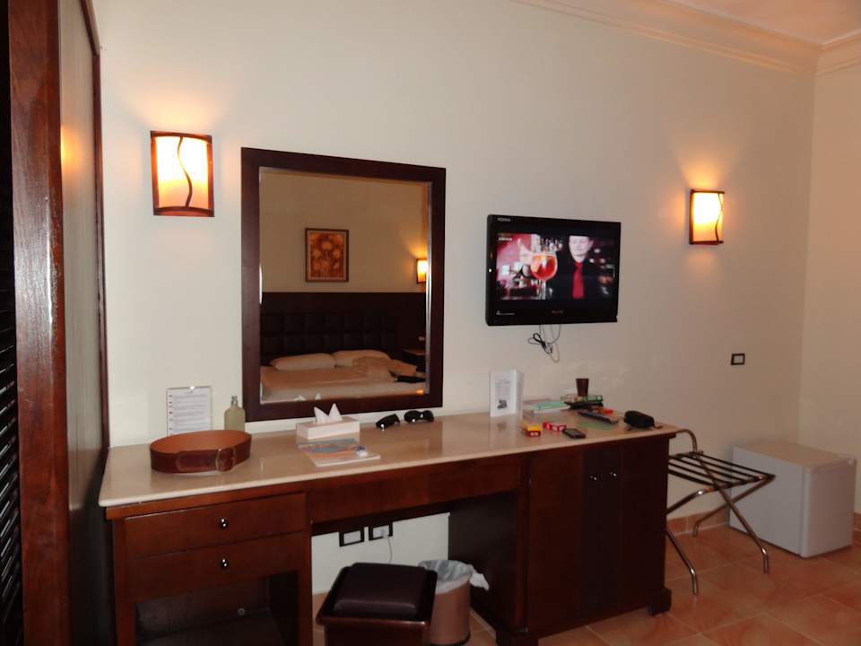 Das erste Zimmer Pickalbatros Alf Leila Wa Leila Resort - Neverland Hurghada