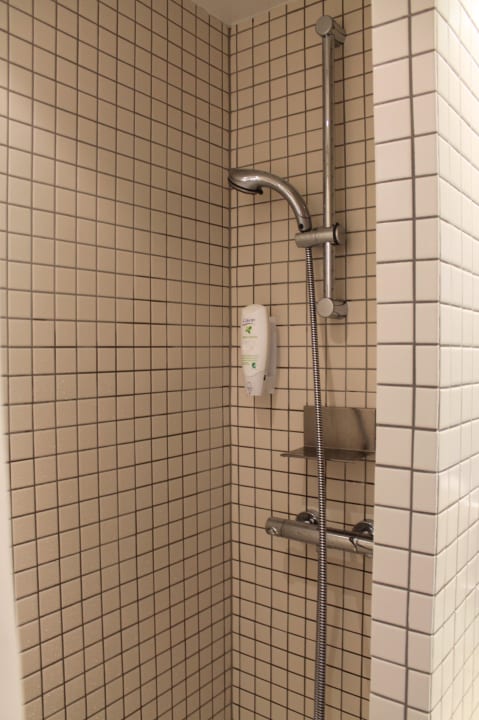 Standard-Zimmer - Dusche Hilton Reykjavik Nordica