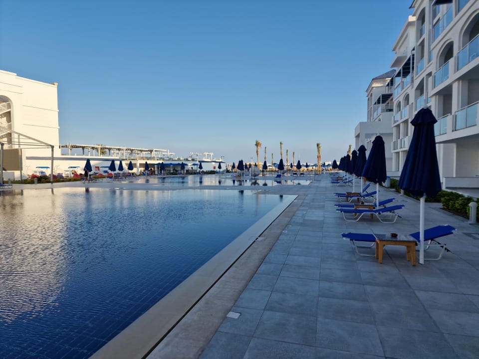 Pool Pickalbatros Blu Spa Resort