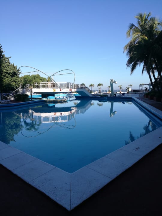 Pool Hotel Gran Caribe Premium Triton / Neptuno
