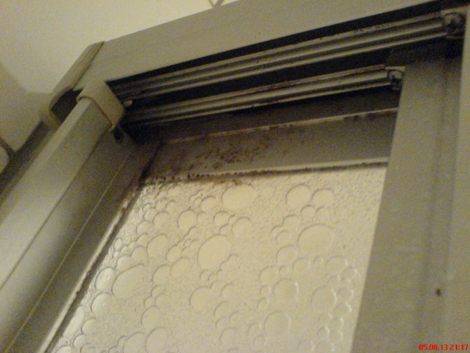 Duschkabine, Türe ibis budget Salzburg Airport