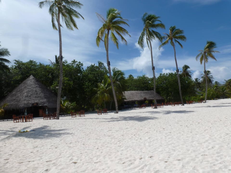 Türkises Meer und weißer Sand Kuredu Island Resort & Spa
