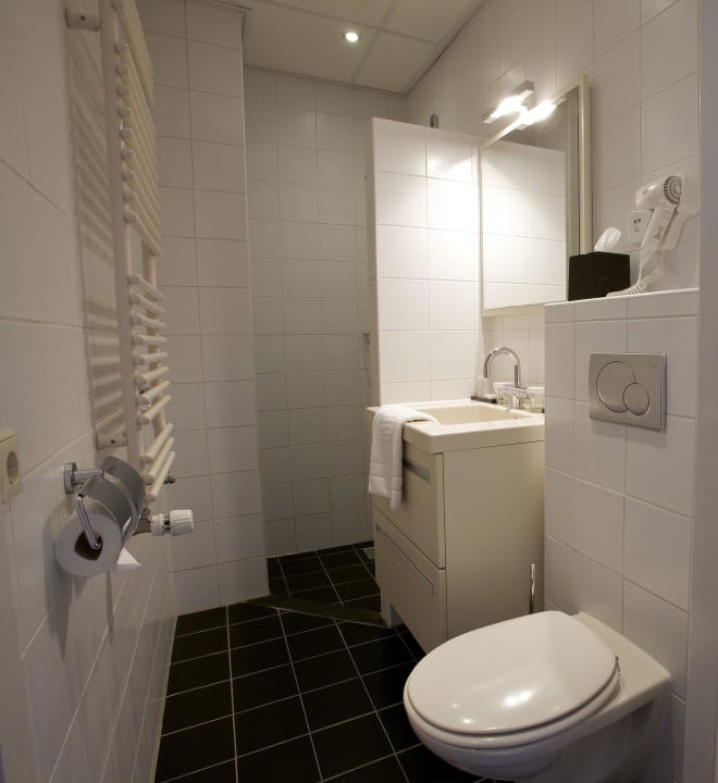 Bathroom Enjoyhotel De Koepoort